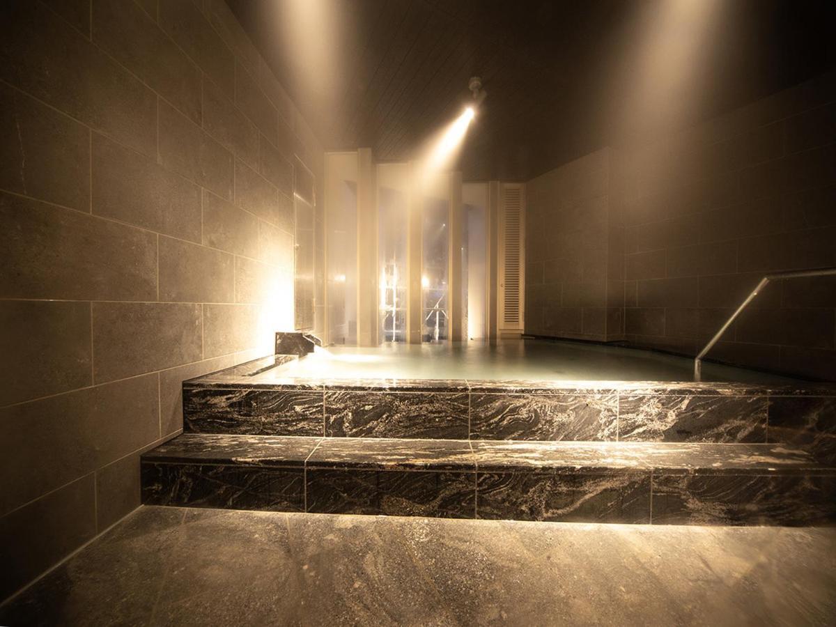 Aizu Higashiyama Onsen Tsuki No Akari Hotel Bagian luar foto