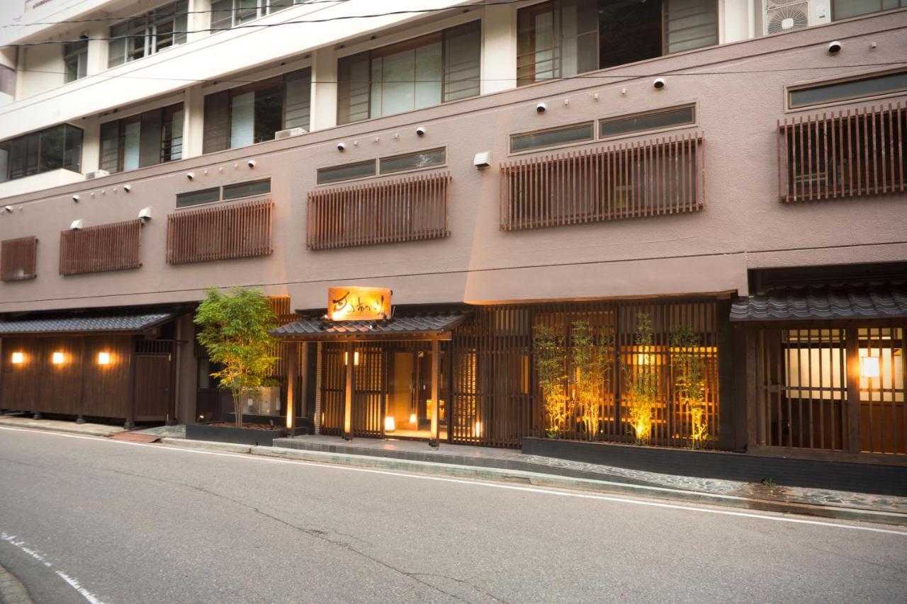 Aizu Higashiyama Onsen Tsuki No Akari Hotel Bagian luar foto